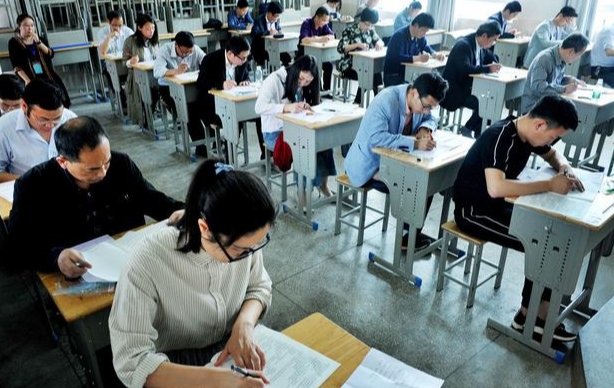 2025年成人本科一共考几科 考试时间是怎么安排的