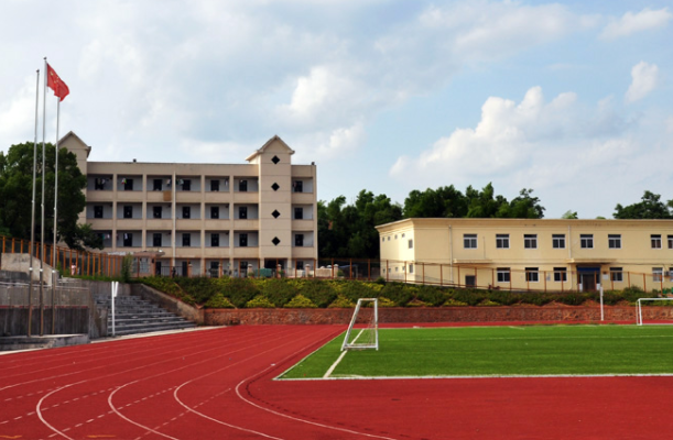 2025四川专科自考本科考哪几门科目 考多少分可以通过
