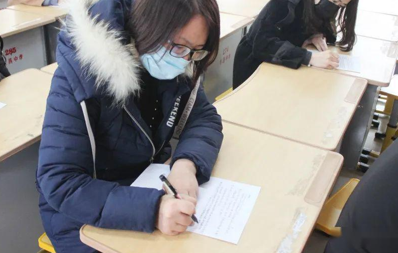 2025年四川自考报名时间是什么时候截止 预计在几月