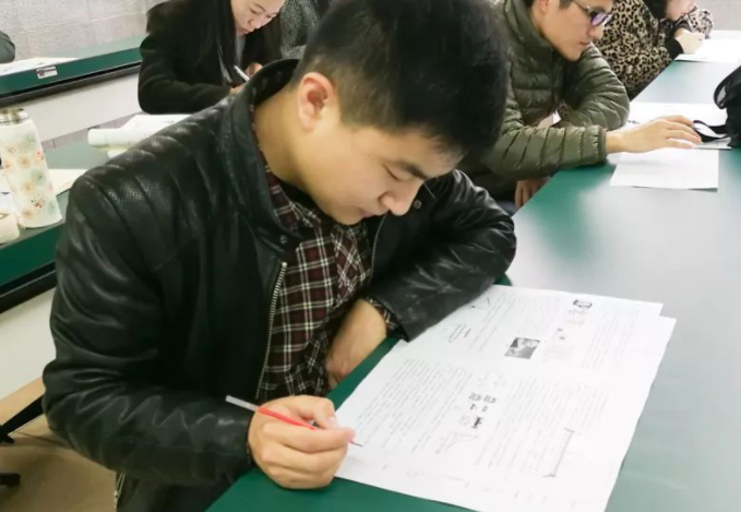 四川自考考试报考条件是什么 有限制吗